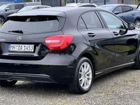 Gebraucht Mercedes A180 122 PS (89 kW) 2014 Schwarz nachtschwarz unilack Limousine