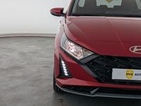 Gebraucht Hyundai i20 90 PS (66 kW) 2026 Rot Kleinwagen