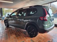 Gebraucht Dacia Jogger Extreme 101 PS (74 kW) 2024 Grün Van / Kleinbus