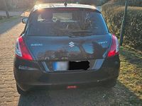 Gebraucht Suzuki Swift Comfort 94 PS (69 kW) 2015 Schwarz Kleinwagen