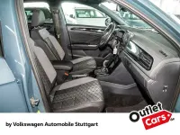 Second-hand VW T-Roc R-line 150 CP (110 kW) 2023 Albastru SUV