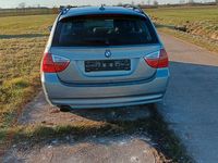 Gebraucht BMW 320 177 PS (130 kW) 2007 Grau Kombi