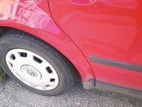 Gebraucht VW Passat 129 PS (94 kW) 1997 Rot Limousine