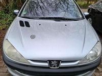 Gebraucht Peugeot 206 70 PS (51 kW) 2002 Silber Kleinwagen
