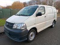 Gebraucht Toyota HiAce 115 PS (84 kW) 2010 Weiß Van / Kleinbus