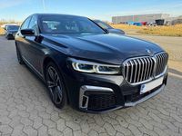 Gebraucht BMW 750 M Sport 530 PS (389 kW) 2019 Carbonschwarz metallic (metallic) Limousine