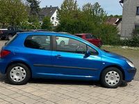 Gebraucht Peugeot 307 Tendance 109 PS (80 kW) 2002 Blau Limousine