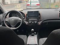 Gebraucht Hyundai i30 Classic 99 PS (72 kW) 2012 Grau Kleinwagen