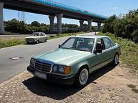 Gebraucht Mercedes E230 136 PS (100 kW) 1987 Limousine