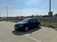 Gebraucht Audi A1 Attraction 86 PS (63 kW) 2011 Schwarz Kleinwagen