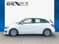 Gebraucht Mercedes B180 Style 122 PS (89 kW) 2017 Weiß Van / Kleinbus