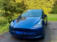 Usata Tesla Model Y Standard Range 219 kW (299 CV) 2023 Blu SUV