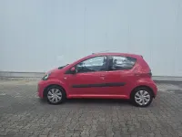 Gebraucht Toyota Aygo Cool 68 PS (50 kW) 2013 Rot Kleinwagen