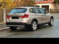 Gebraucht BMW X1 177 PS (130 kW) 2011 Grau SUV