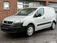 Gebraucht Peugeot Partner 99 PS (72 kW) 2016 Grau Van / Kleinbus