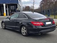 Gebraucht Mercedes E200 Avantgarde 184 PS (135 kW) 2013 Schwarz Coupé