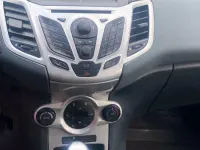 Gebraucht Ford Fiesta Ghia 97 PS (71 kW) 2010 Violet Limousine