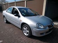 Second-hand Chrysler Neon 133 CP (97 kW) 2000 Argintiu Berlinǎ