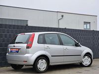 Gebraucht Ford Fiesta Ambiente 69 PS (50 kW) 2005 Silber Kleinwagen