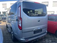 Gebraucht Ford Transit Custom Titanium 131 PS (96 kW) 2017 Silber Van / Kleinbus