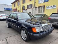 Gebraucht Mercedes E300 AMG 179 PS (131 kW) 1992 Blau Limousine