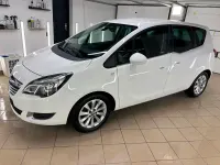 Gebraucht Opel Meriva 140 PS (102 kW) 2017 Weiß Van / Kleinbus