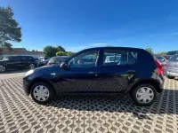 Gebraucht Dacia Sandero Basis 75 PS (55 kW) 2012 Blau Limousine