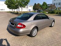 Gebraucht Mercedes CLK200 184 PS (135 kW) 2007 Silber Coupé
