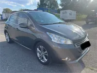 Gebraucht Peugeot 208 Active 82 PS (60 kW) 2014 Grau Kleinwagen