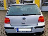 Gebraucht VW Golf IV 75 PS (55 kW) 1998 Silber Kleinwagen