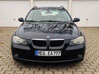 Gebraucht BMW 320 177 PS (130 kW) 2008 Schwarz Kombi