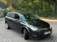 Gebraucht Opel Astra 101 PS (74 kW) 2010 Schwarz Kombi