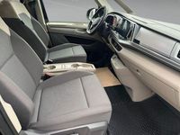 Second-hand VW Multivan 136 CP (100 kW) 2022 Negru Monovolum