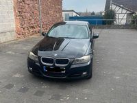 Gebraucht BMW 320 177 PS (130 kW) 2009 Schwarz Kombi