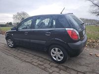 Gebraucht Kia Rio EX 97 PS (71 kW) 2007 Schwarz Limousine