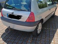 Second-hand Renault Clio II 90 CP (66 kW) 2000 Gri Hatchback