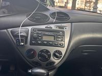 Gebraucht Ford Focus 101 PS (74 kW) 2001 Blau Limousine