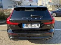 Gebraucht Volvo V60 Plus 455 PS (334 kW) 2025 Black metallic Kombi