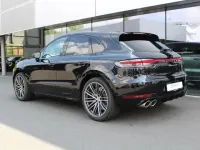 Gebraucht Porsche Macan 441 PS (324 kW) 2019 Tiefschwarzmetallic (metallic) SUV