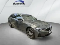 Gebraucht BMW 330e Sport Line 292 PS (214 kW) 2023 Grau Kombi