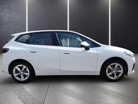 Gebraucht BMW 223 Active Tourer Luxury Line 197 PS (144 kW) 2024 Weiß Van / Kleinbus