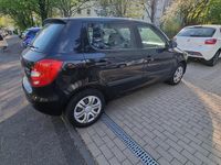 Gebraucht Skoda Fabia Active 60 PS (44 kW) 2013 Schwarz Kleinwagen