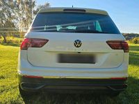 Gebraucht VW Tiguan 150 PS (110 kW) 2022 Weiß SUV