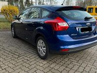 Gebraucht Ford Focus ST-Line 101 PS (74 kW) 2014 Blau Kleinwagen