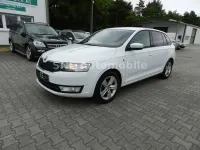 Gebraucht Skoda Rapid Drive 90 PS (66 kW) 2015 Bila laser/laser white Kleinwagen