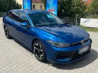 Gebraucht VW Passat R-line 150 PS (110 kW) 2025 Blau Kombi