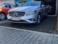 Gebraucht Mercedes 200 212 PS (155 kW) 2014 Silber Kleinwagen