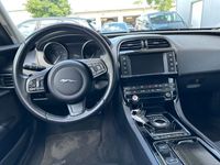 gebraucht Jaguar XE Pure