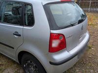 Gebraucht VW Polo 63 PS (46 kW) 2003 Silber Kleinwagen