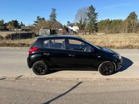 Gebraucht Hyundai i20 Edition 86 PS (63 kW) 2014 Schwarz Kleinwagen